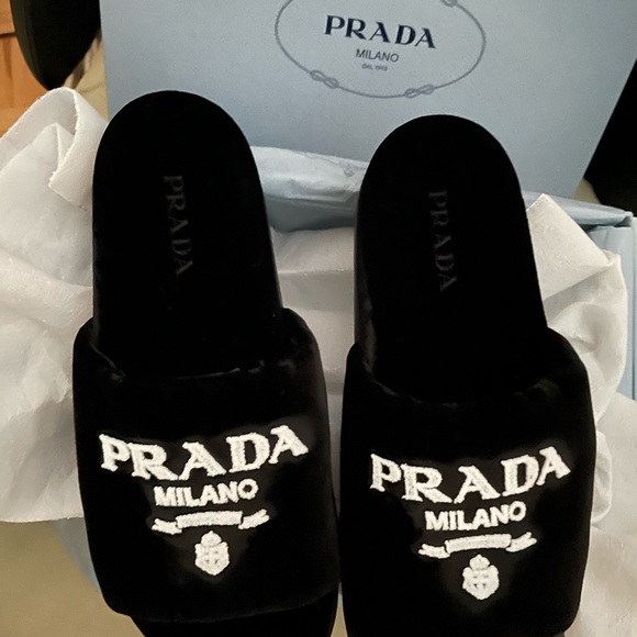 Prada Shoes - BNIB PRADA VELVET LUG SOLE SLIDES WOMENS 8.5